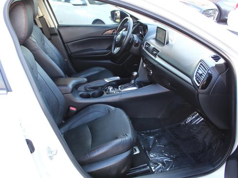 Used 2014 MAZDA MAZDA3 s Grand Touring w/ Technology Package FWD image 10