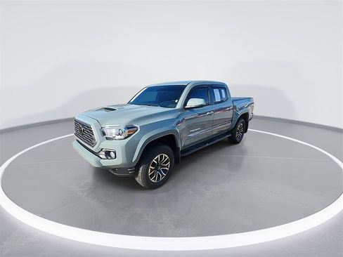 Used 2023 Toyota Tacoma TRD Sport image 4