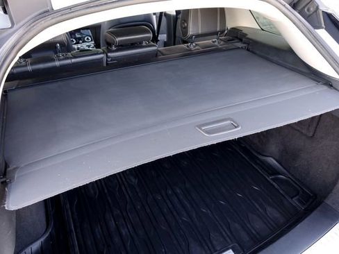 Used 2019 Land Rover Range Rover Velar S image 42