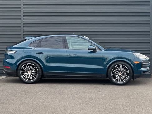 Used 2024 Porsche Cayenne Coupe AWD/4WD image 8