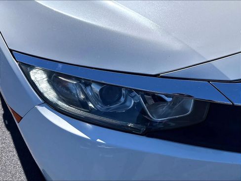 Used 2018 Honda Civic EX image 30