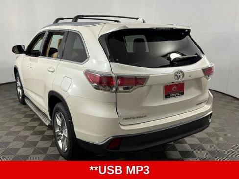 Used 2015 Toyota Highlander Limited Platinum AWD/4WD image 6
