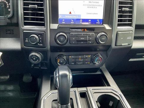 Used 2019 Ford F150 XLT w/ Equipment Group 302A Luxury AWD/4WD image 24