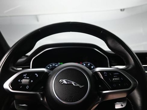 Used 2021 Jaguar F-PACE SVR AWD/4WD image 12