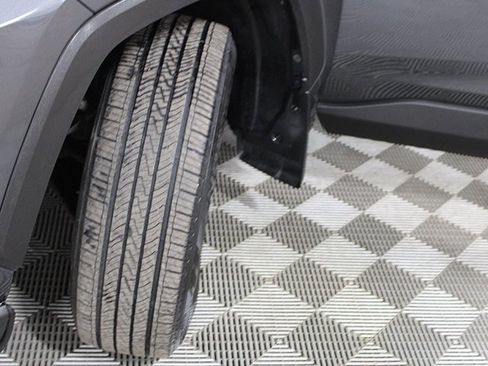 Certified 2019 Toyota RAV4 XLE w/ Convenience Package image 17