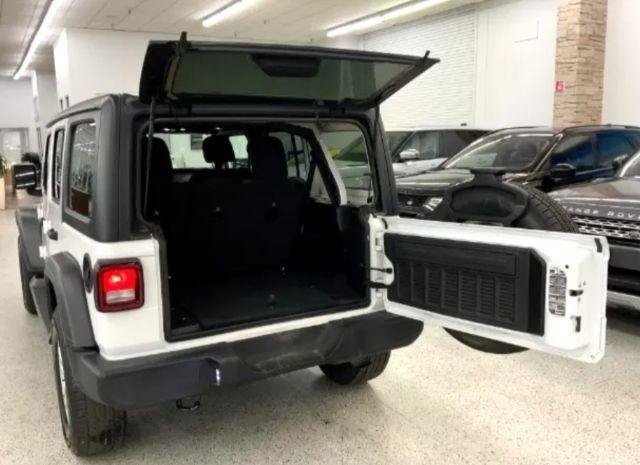 Used 2020 Jeep Wrangler Unlimited Sport S AWD/4WD image 39