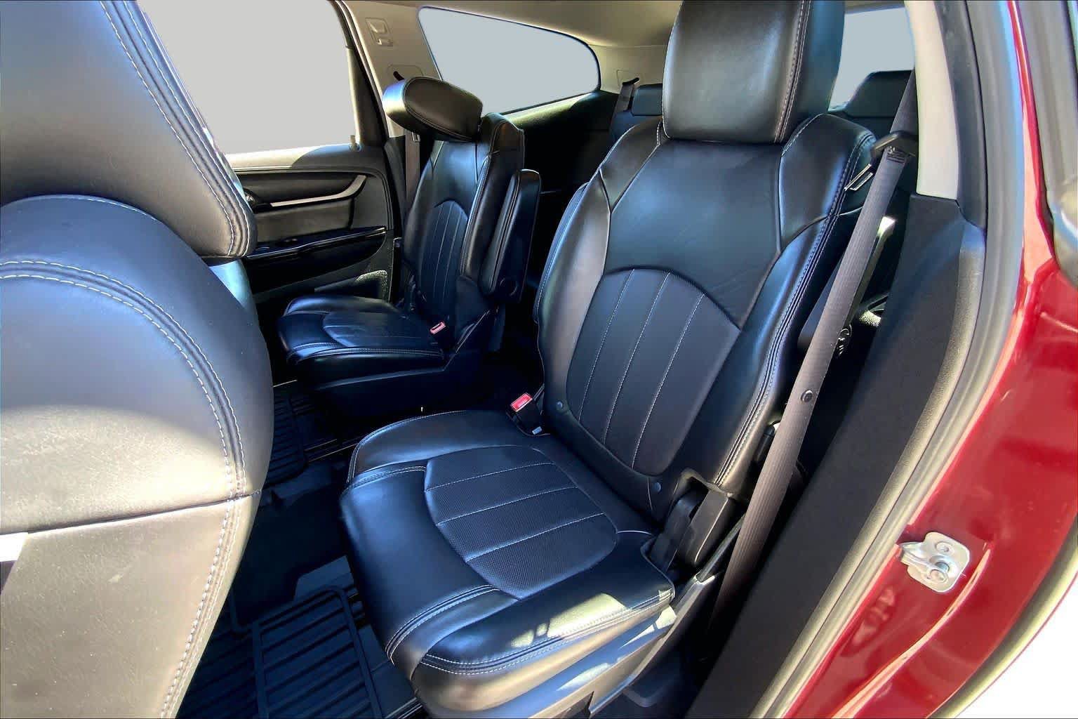 Used 2015 Chevrolet Traverse LTZ w/ LPO, 'HIT The Road' Package AWD/4WD image 21