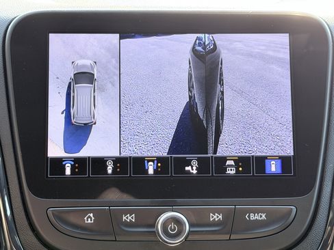 Used 2022 Chevrolet Equinox RS w/ RS Leather Package image 32