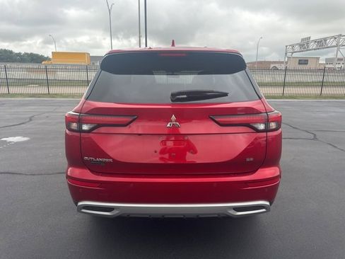 Used 2024 Mitsubishi Outlander FWD image 4