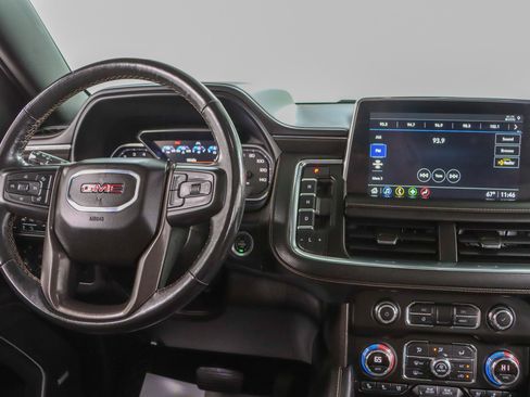 Used 2021 GMC Yukon AT4 w/ Technology Package AWD/4WD image 18