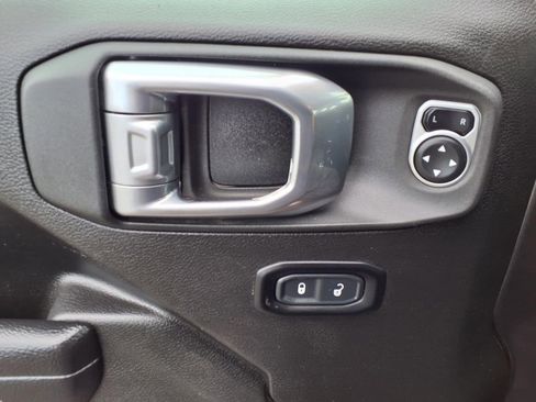 Certified 2024 Jeep Wrangler Sport S image 16