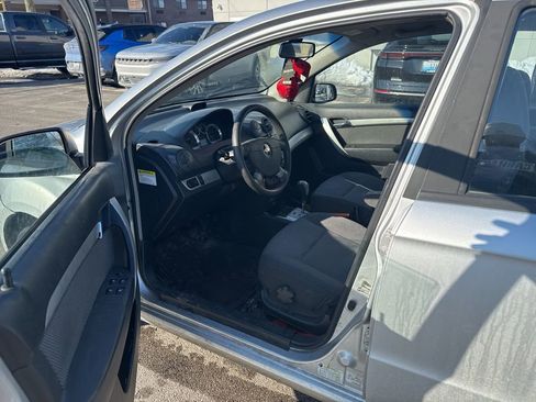 Used 2011 Chevrolet Aveo LT w/ Power and Convenience Package image 5