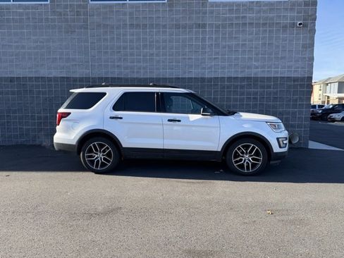 Used 2017 Ford Explorer Sport w/ Equipment Group 401A image 2