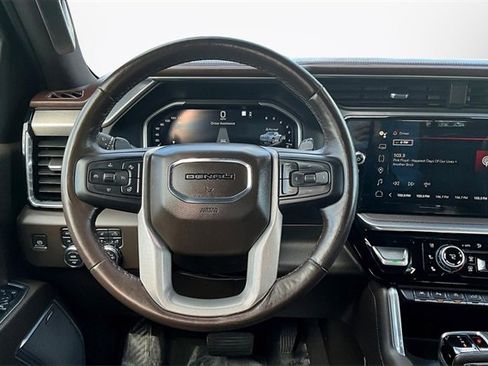 Used 2023 GMC Sierra 1500 Denali image 5