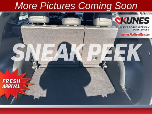 Used 2023 Jeep Compass Limited image 9