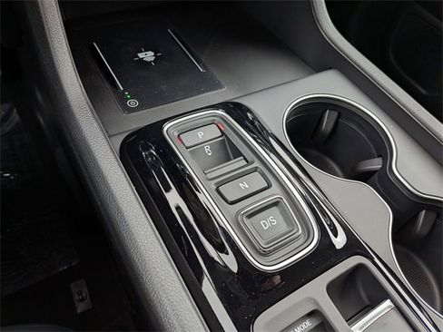 New 2025 Honda Pilot EX-L image 16