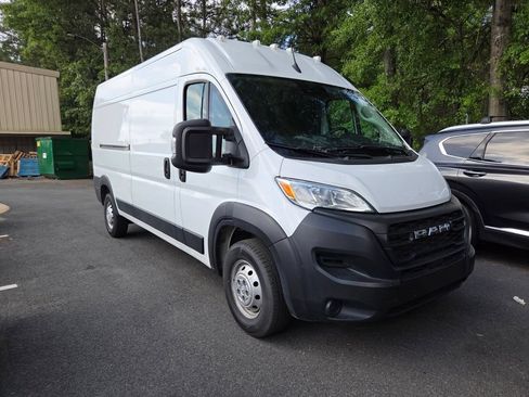 Used 2023 RAM ProMaster 2500 FWD image 3