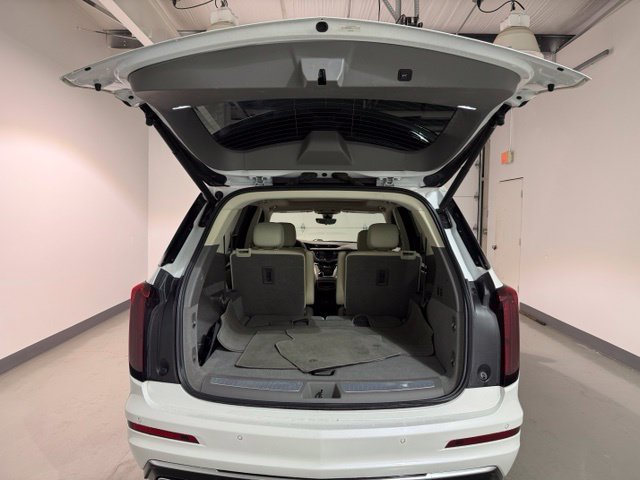 Used 2021 Cadillac XT6 Premium Luxury AWD/4WD image 7