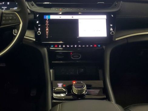 New 2026 Jeep Grand Cherokee L Limited image 18