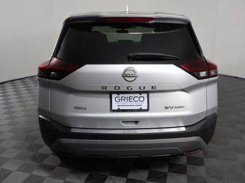 Used 2022 Nissan Rogue SV AWD/4WD image 7