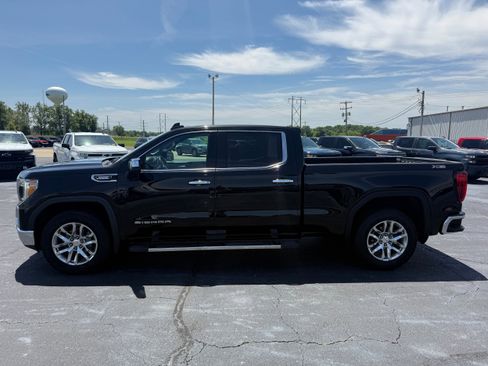Used 2021 GMC Sierra 1500 SLT w/ SLT Convenience Package AWD/4WD image 4