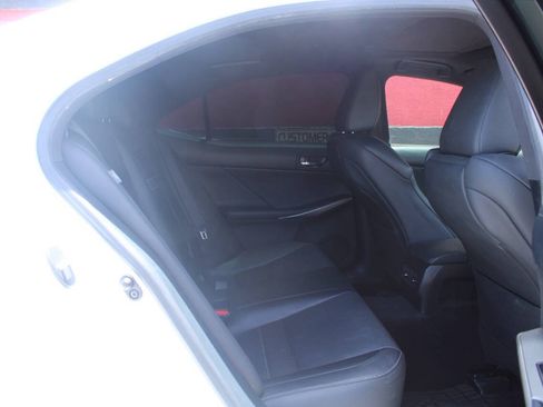 Used 2016 Lexus IS 200t w/ F Sport Package RWD image 17