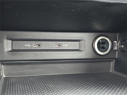 New 2025 Volkswagen Taos S image 18