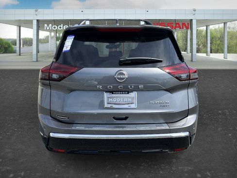 New 2026 Nissan Rogue Platinum image 3