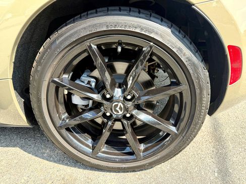 Used 2023 MAZDA MX-5 Miata Club image 12