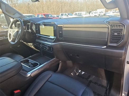 Used 2024 Chevrolet Silverado 2500 LTZ w/ LTZ Plus Package image 30