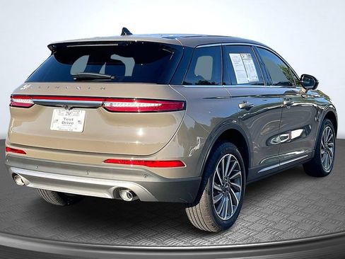 Used 2025 Lincoln Corsair Reserve FWD image 7