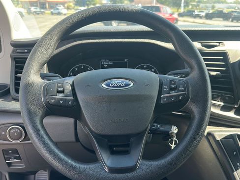 Used 2025 Ford Transit 250 Low Roof w/ Exterior Upgrade Package RWD image 15