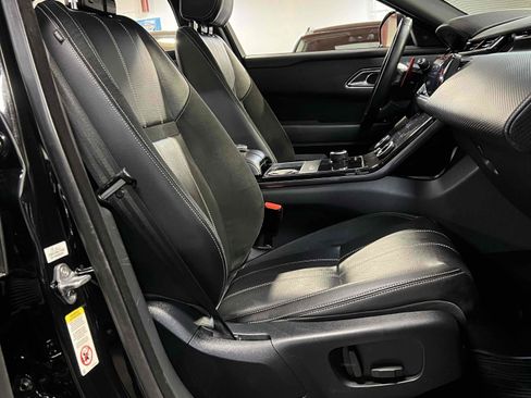 Used 2018 Land Rover Range Rover Velar R-Dynamic SE image 46