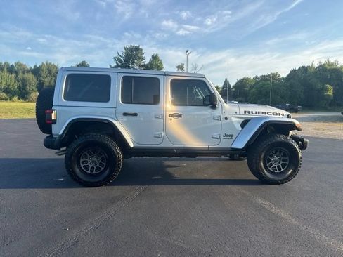 Used 2023 Jeep Wrangler Unlimited Rubicon 392 w/ Xtreme Recon 35" Tire Package AWD/4WD image 6