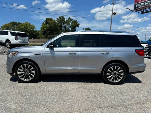 Used 2020 Lincoln Navigator Reserve RWD image 2