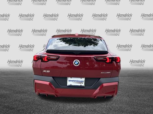 Certified 2025 BMW X2 xDrive28i AWD/4WD image 9