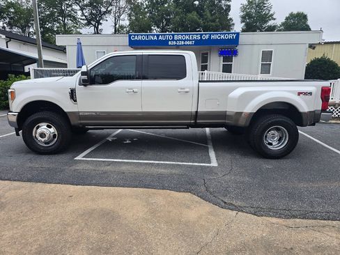 Used 2018 Ford F350 King Ranch w/ King Ranch Ultimate Package AWD/4WD image 4
