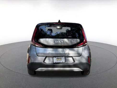 Used 2025 Kia Soul LX w/ LX Technology Package FWD image 6