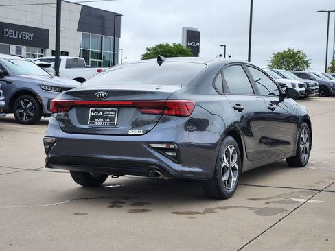 Certified 2021 Kia Forte LXS image 4