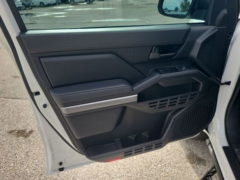 New 2025 Toyota Tacoma SR5 image 40