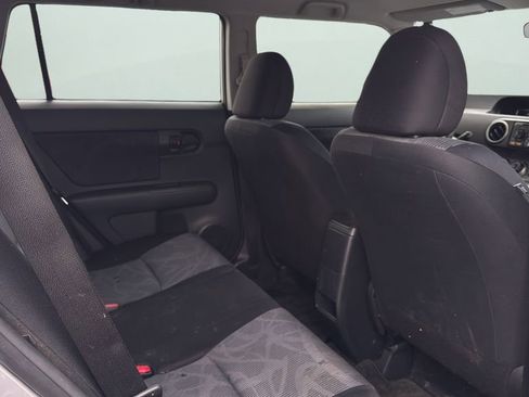 Used 2012 Scion xB FWD image 10