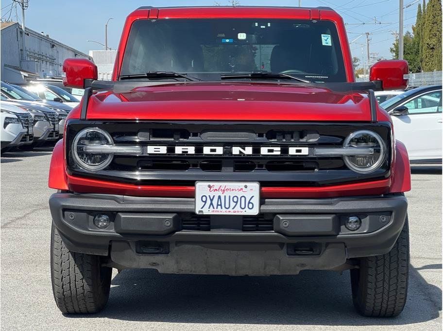 Used 2024 Ford Bronco Outer Banks AWD/4WD image 2