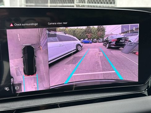 New 2025 Audi Q6 e-tron Premium Plus image 20