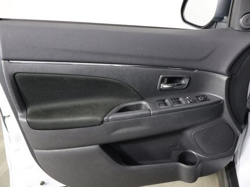 Used 2024 Mitsubishi Outlander Sport ES AWD/4WD image 18
