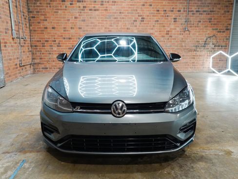 Used 2018 Volkswagen Golf R 4-Door AWD/4WD image 5