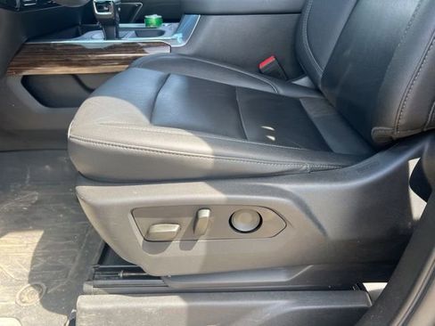 Used 2022 GMC Sierra 1500 Elevation w/ Elevation Premium Package AWD/4WD image 16