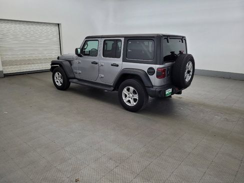 Used 2018 Jeep Wrangler Unlimited Sport S AWD/4WD image 3