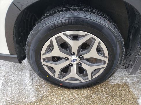 Used 2023 Subaru Forester Premium image 42