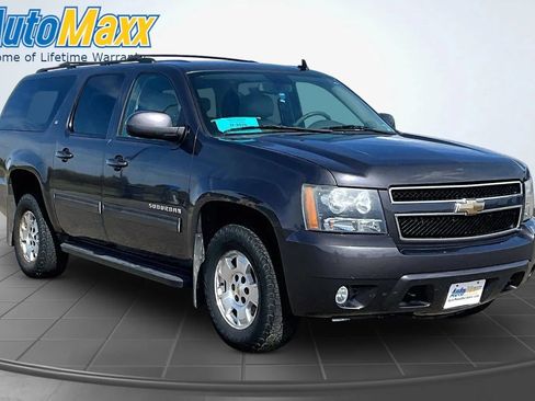 Used 2010 Chevrolet Suburban LT AWD/4WD image 3