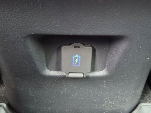 Used 2023 Toyota RAV4 LE AWD/4WD image 30